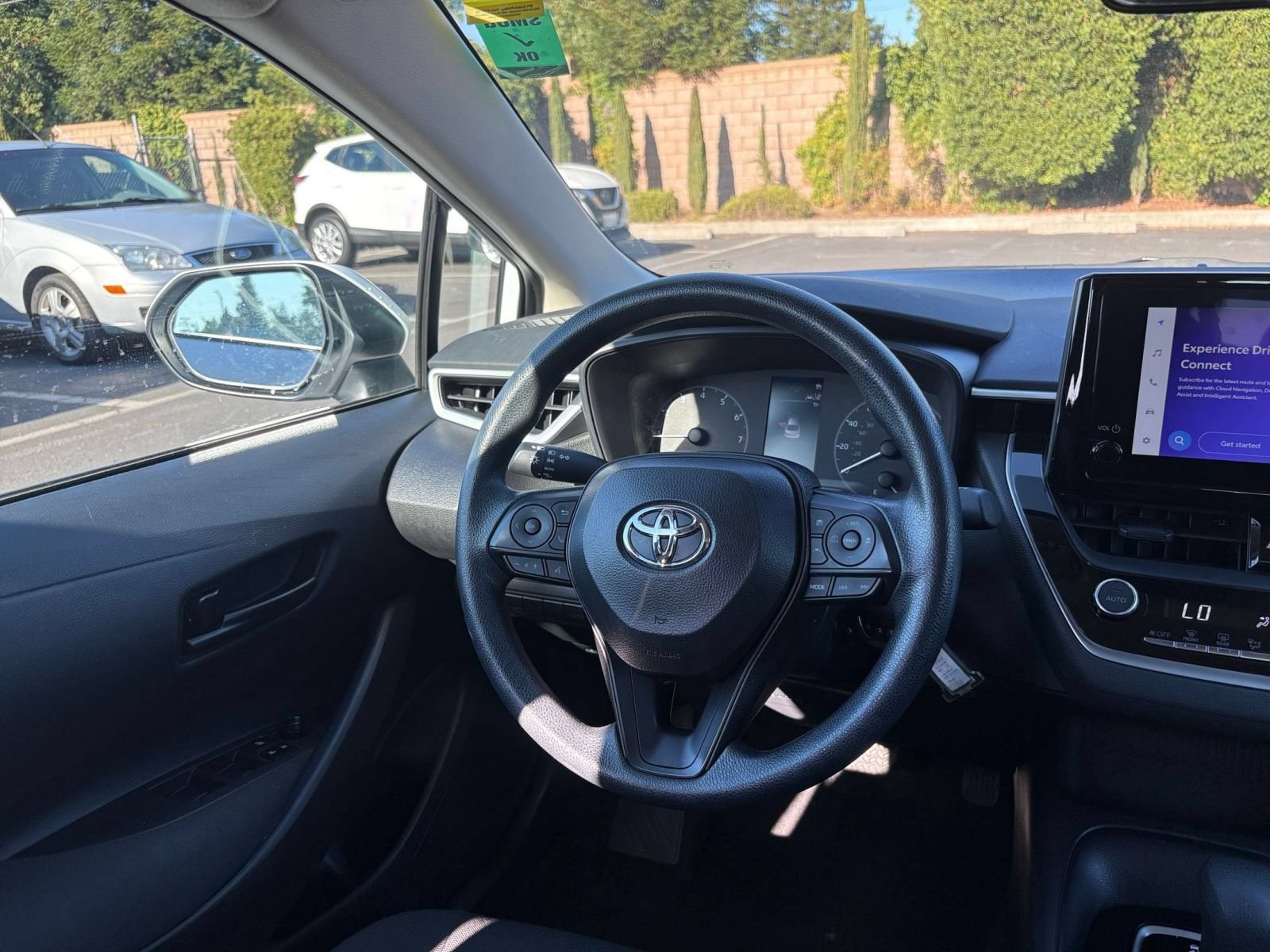 Thumbnail: 2025 Toyota Corolla - 33