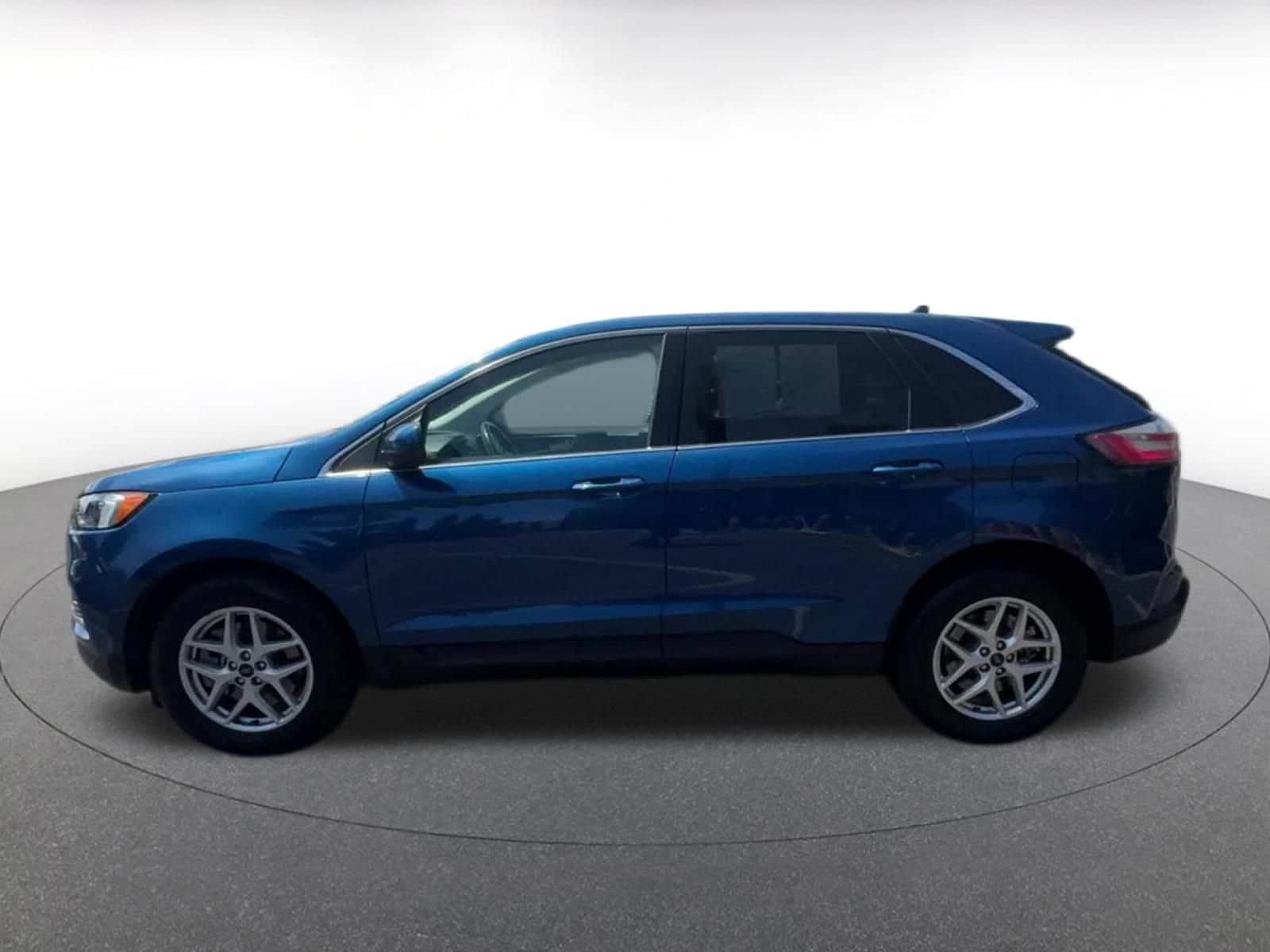 Thumbnail: 2024 Ford Edge - 9