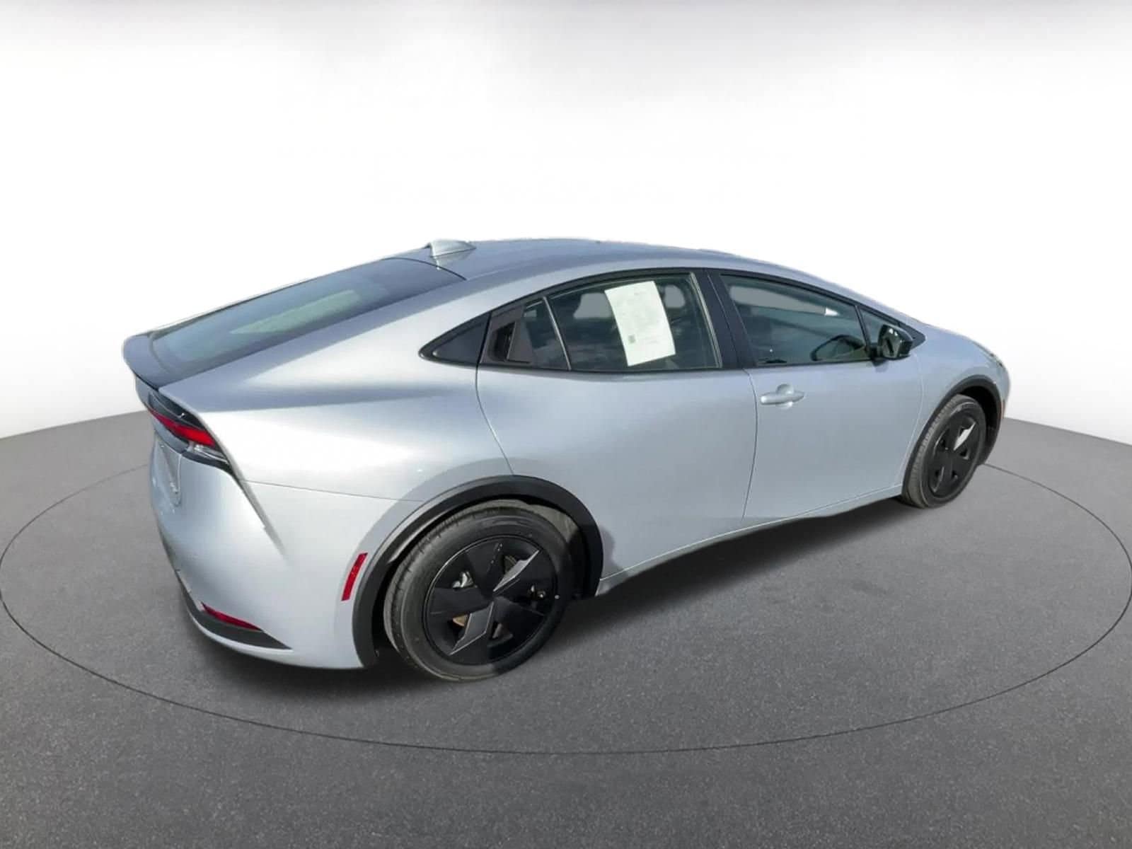 Thumbnail: 2025 Toyota Prius - 15