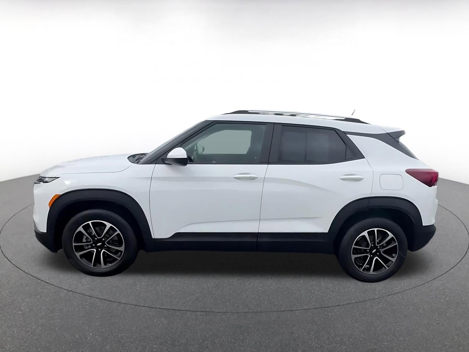 Thumbnail: 2025 Chevrolet TrailBlazer - 9