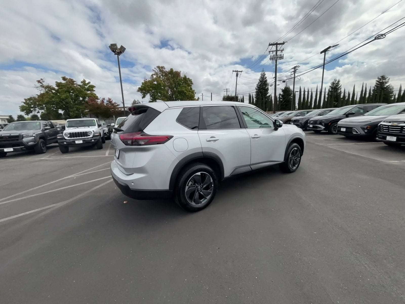 Thumbnail: 2025 Nissan Rogue - 13