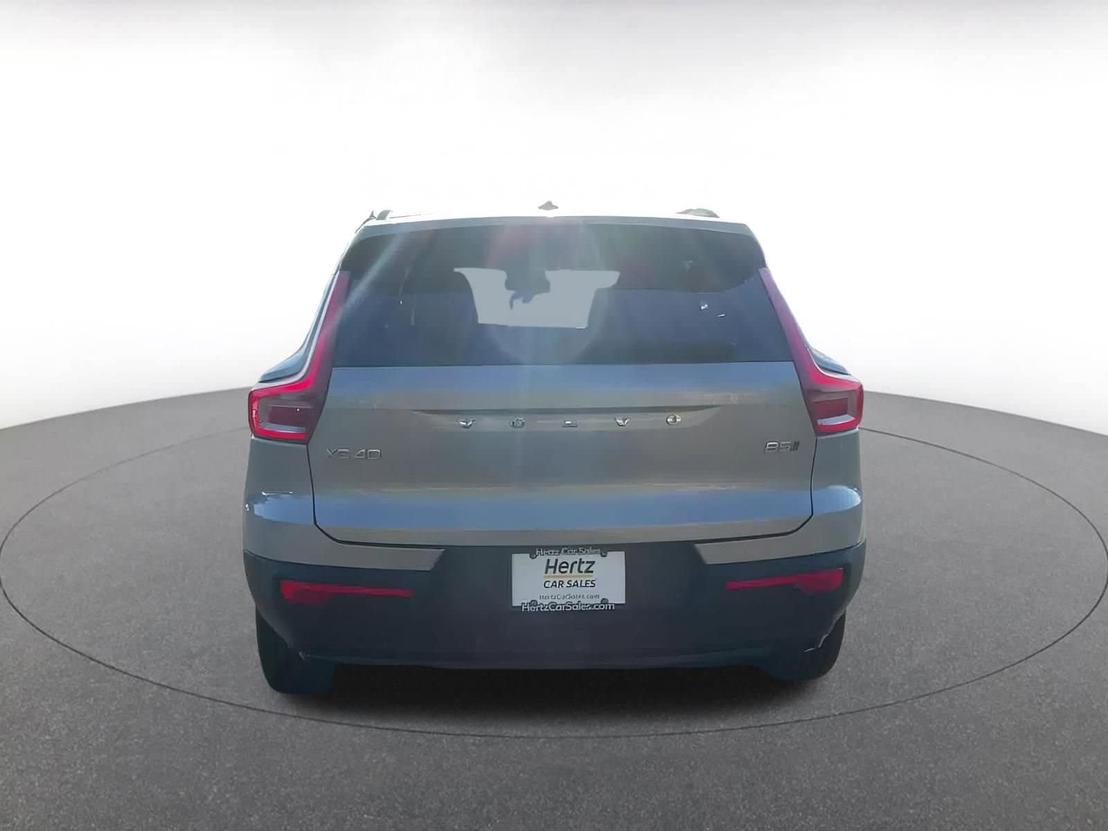 Thumbnail: 2024 Volvo XC40 - 12