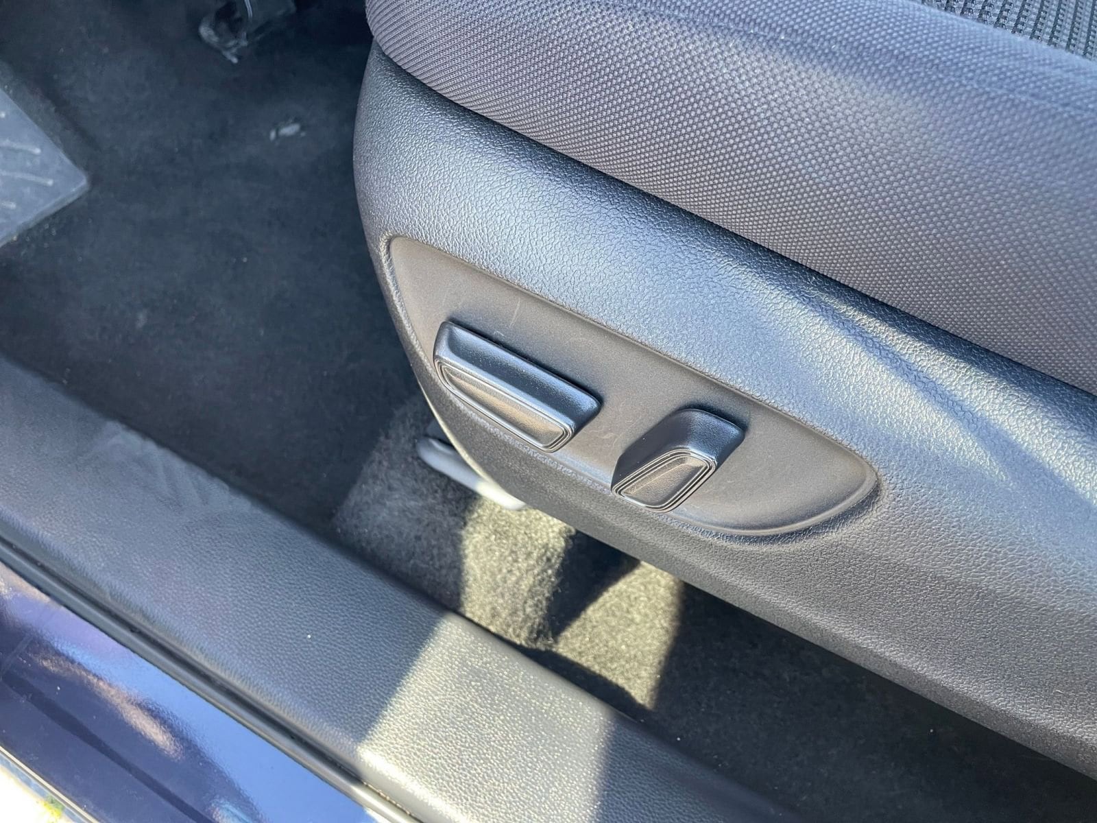 Thumbnail: 2025 Toyota Highlander - 25