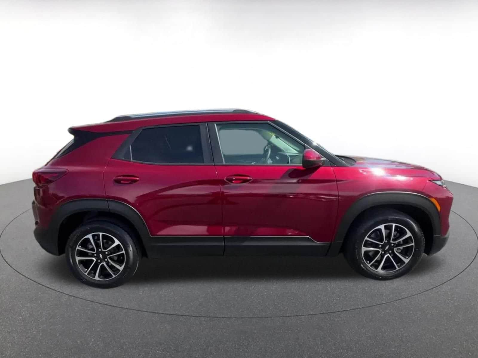 Thumbnail: 2025 Chevrolet TrailBlazer - 16