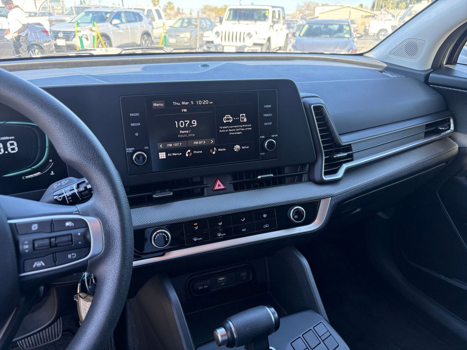 Thumbnail: 2025 Kia Sportage - 17