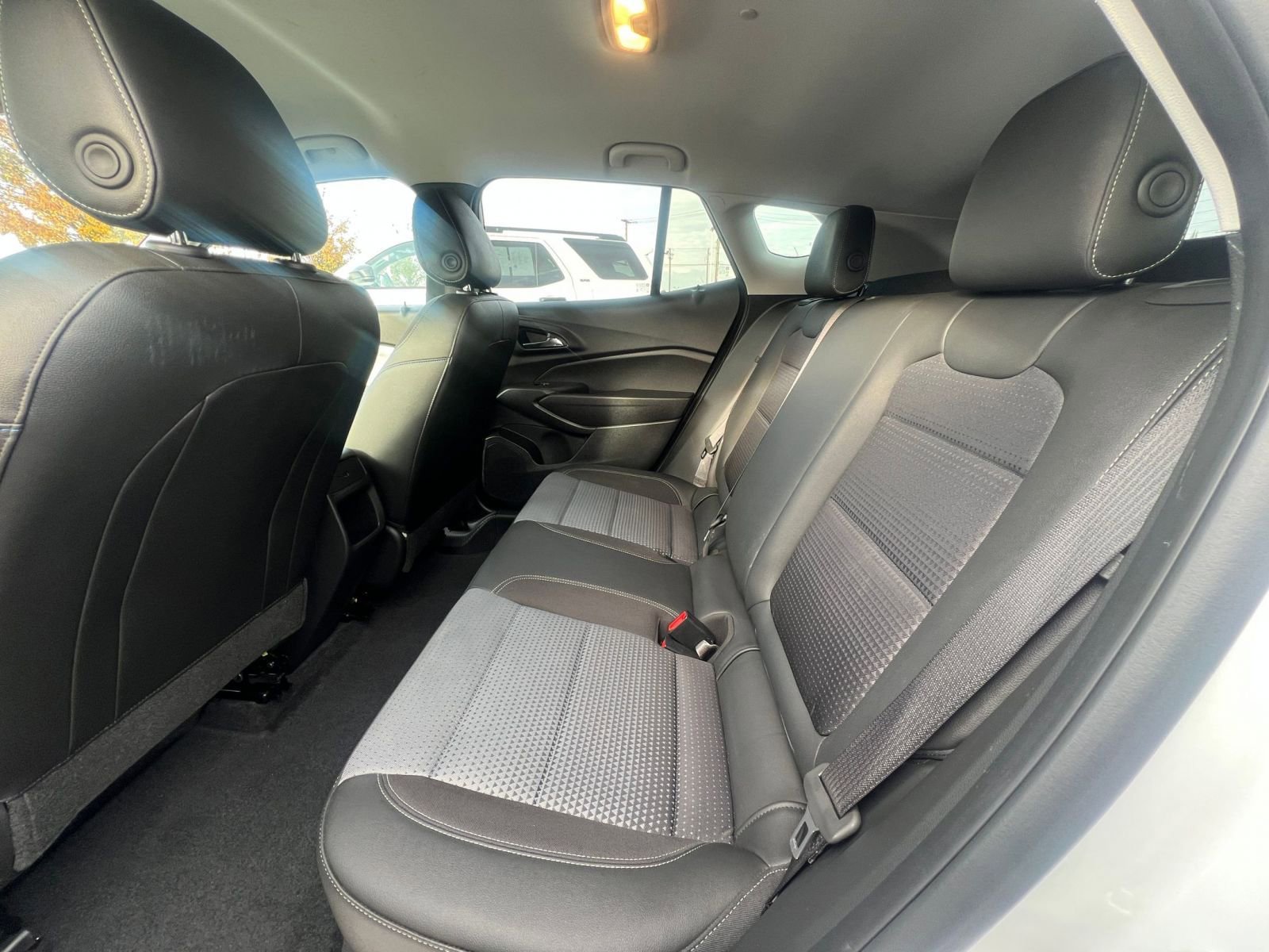 Thumbnail: 2025 Chevrolet Trax - 25