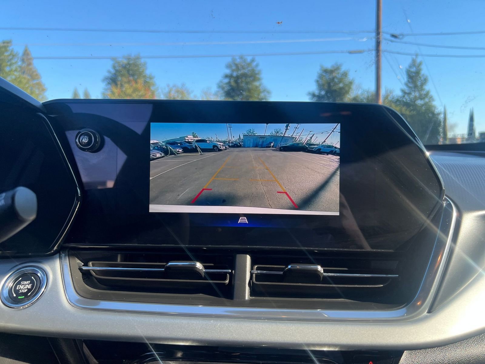 Thumbnail: 2025 Chevrolet Trax - 17