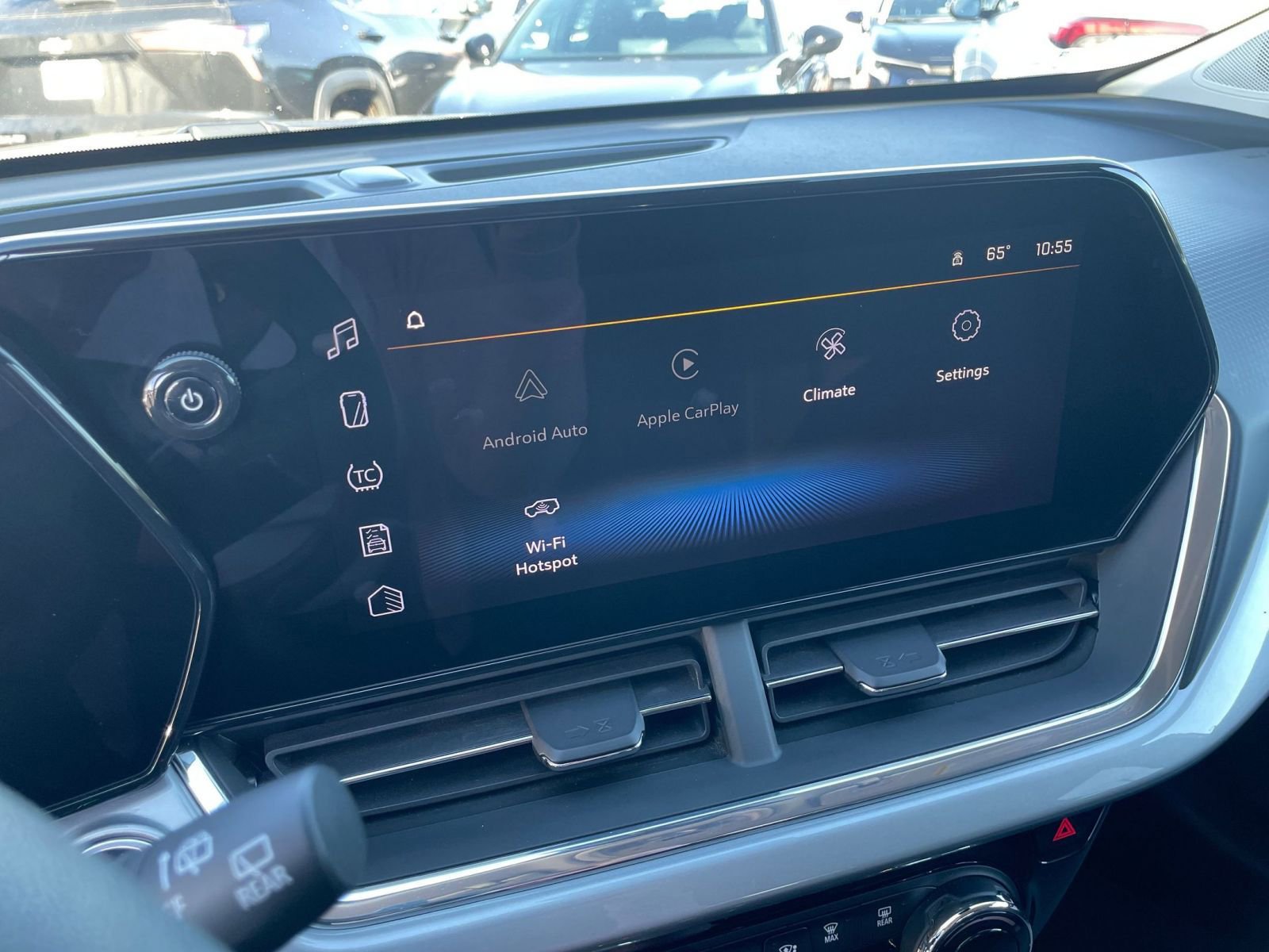 Thumbnail: 2025 Chevrolet Trax - 21