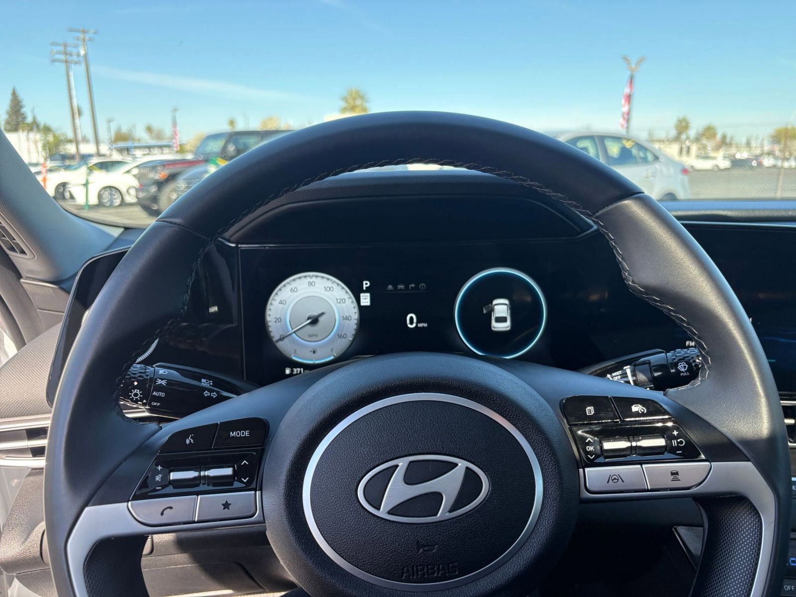 Thumbnail: 2025 Hyundai Elantra - 28