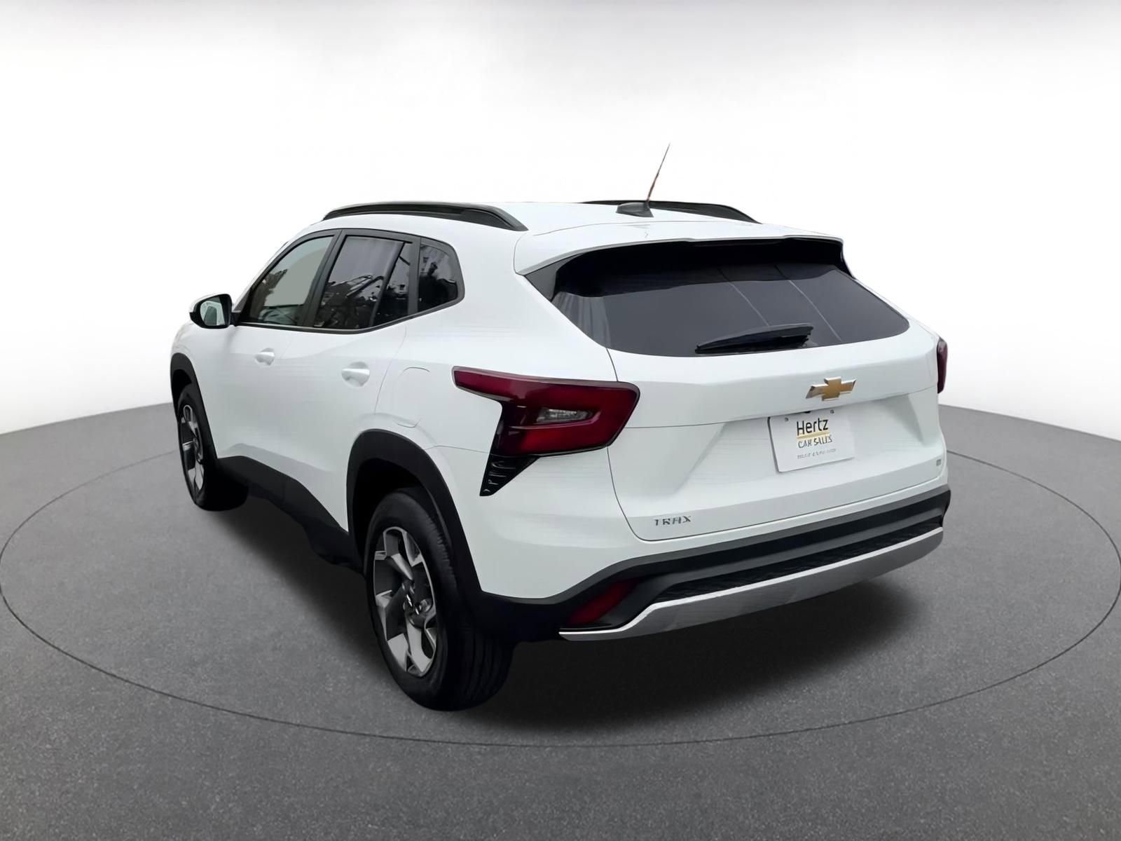 Thumbnail: 2025 Chevrolet Trax - 11