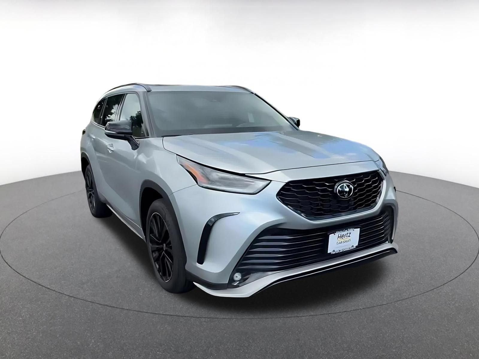Thumbnail: 2025 Toyota Highlander - 3