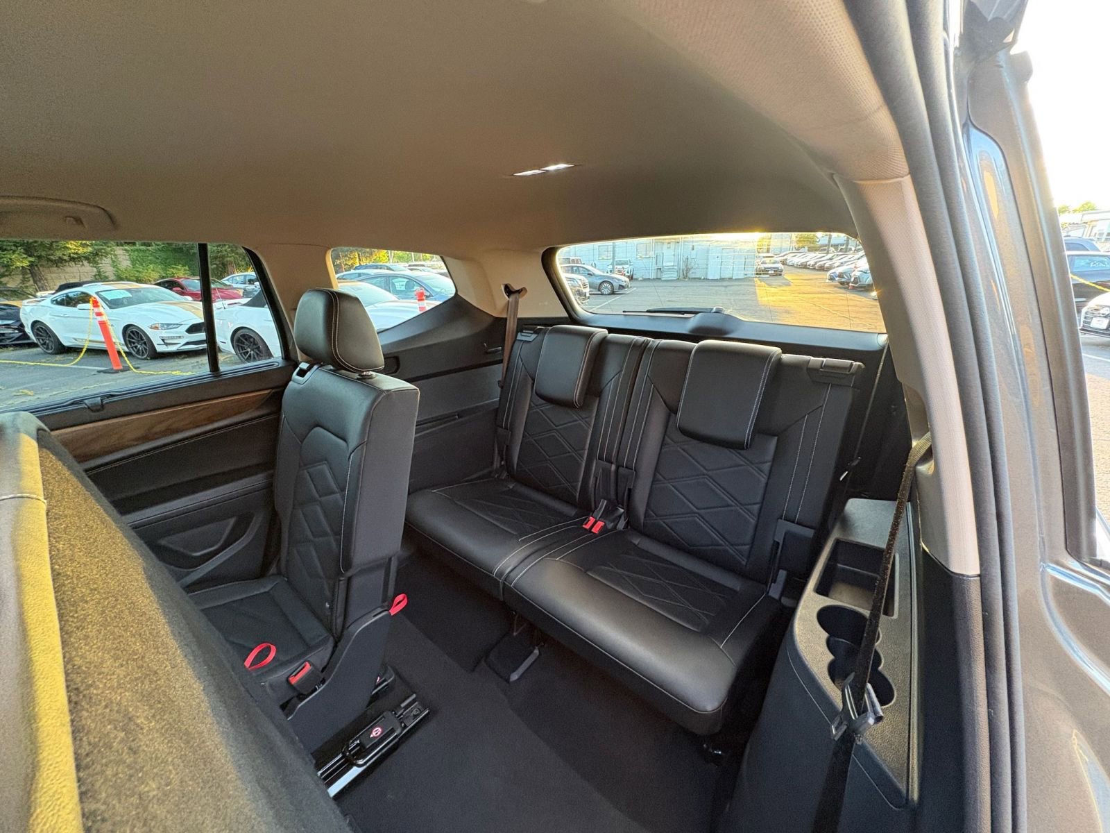 Thumbnail: 2025 Volkswagen Atlas - 32