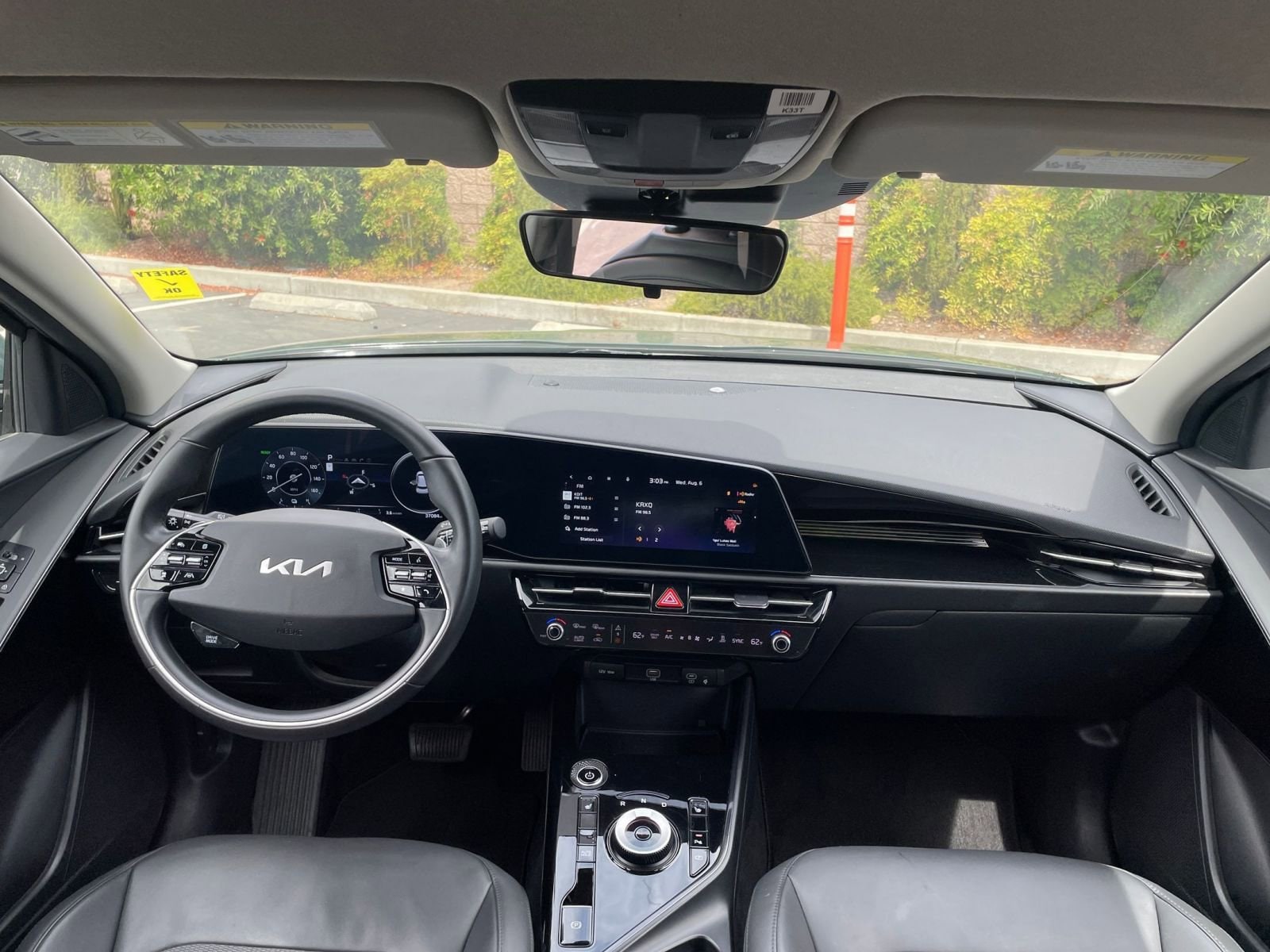 Thumbnail: 2023 Kia Niro - 35