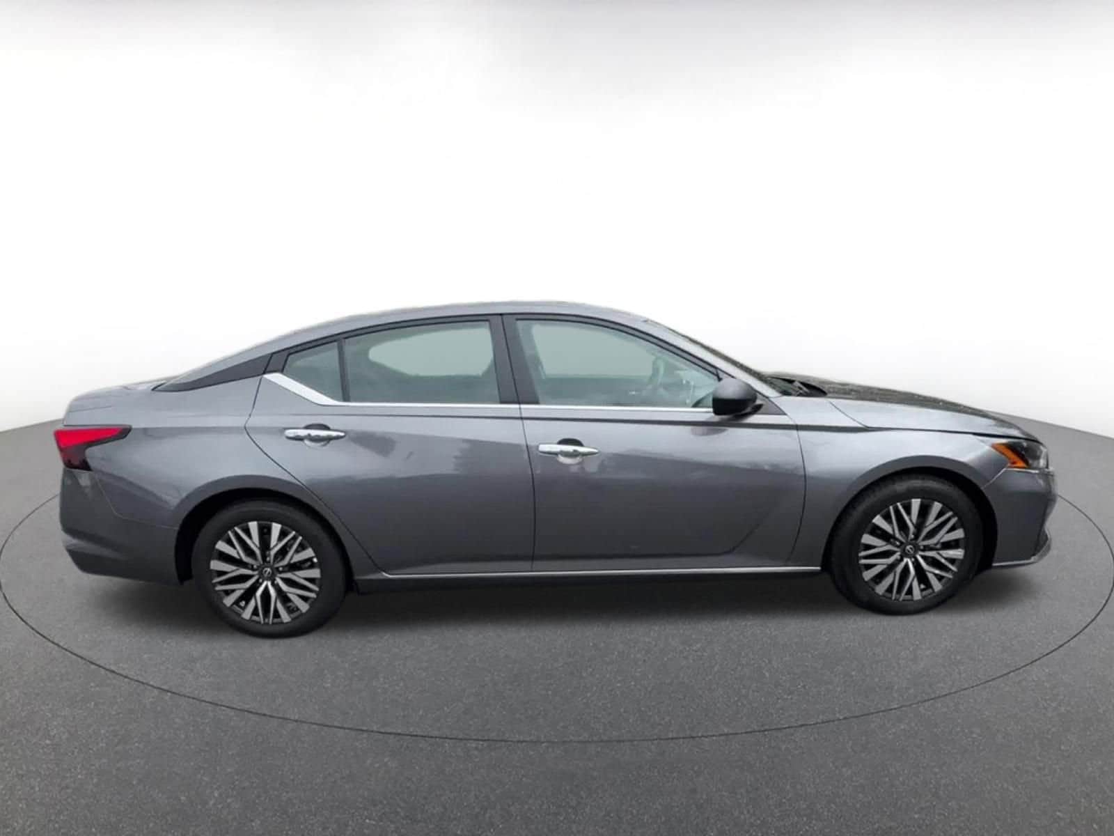 Thumbnail: 2025 Nissan Altima - 16