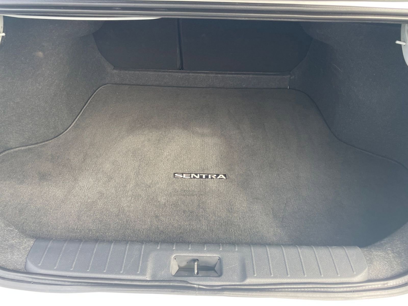 Thumbnail: 2025 Nissan Sentra - 29