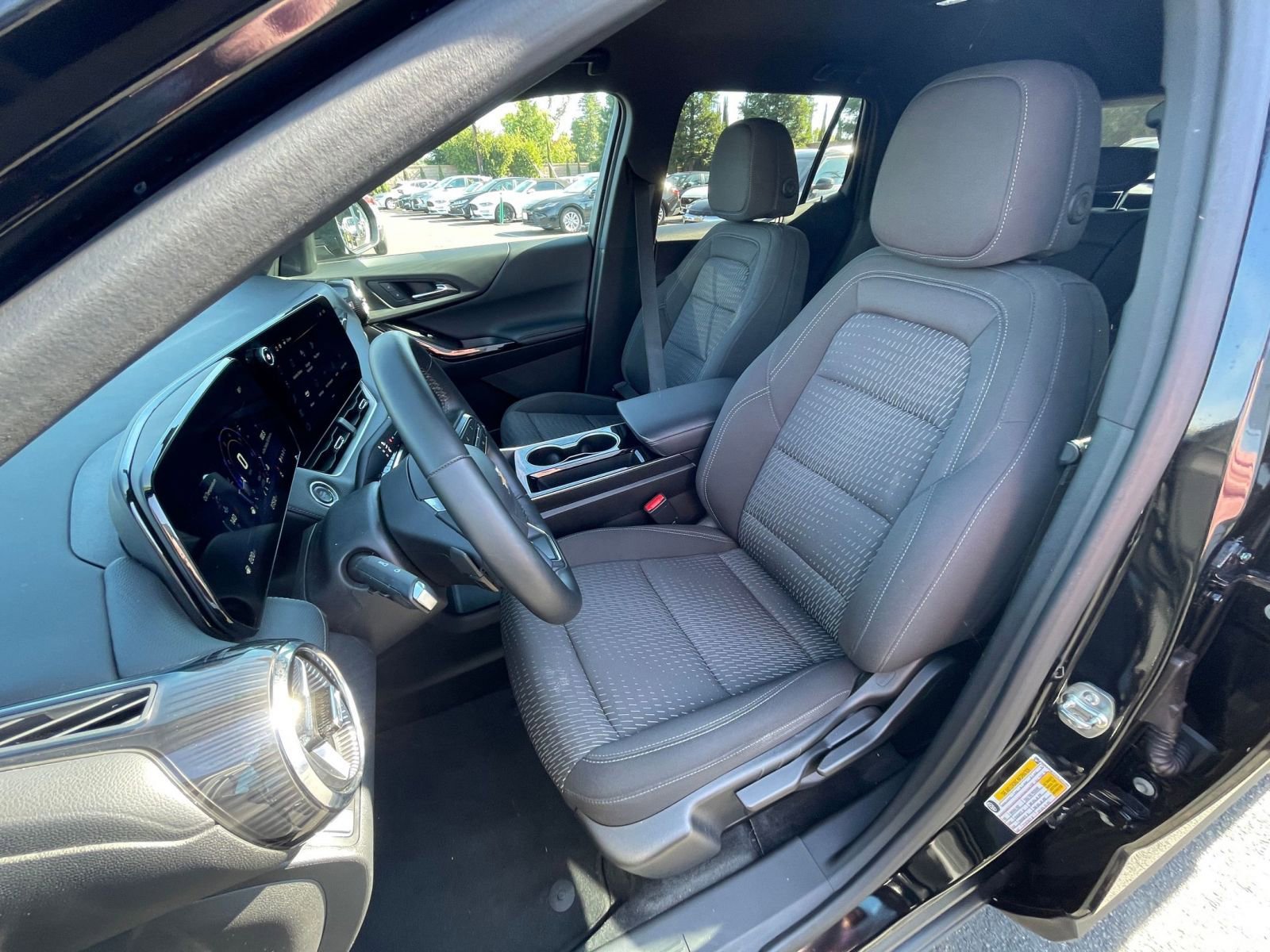 Thumbnail: 2025 Chevrolet Equinox - 35