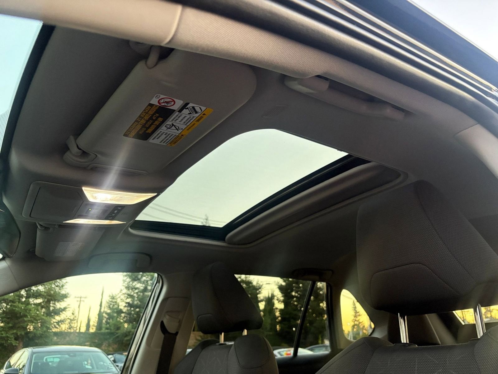 Thumbnail: 2025 Toyota RAV4 - 29