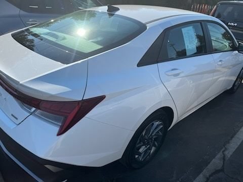 Thumbnail: 2026 Hyundai Elantra - 4