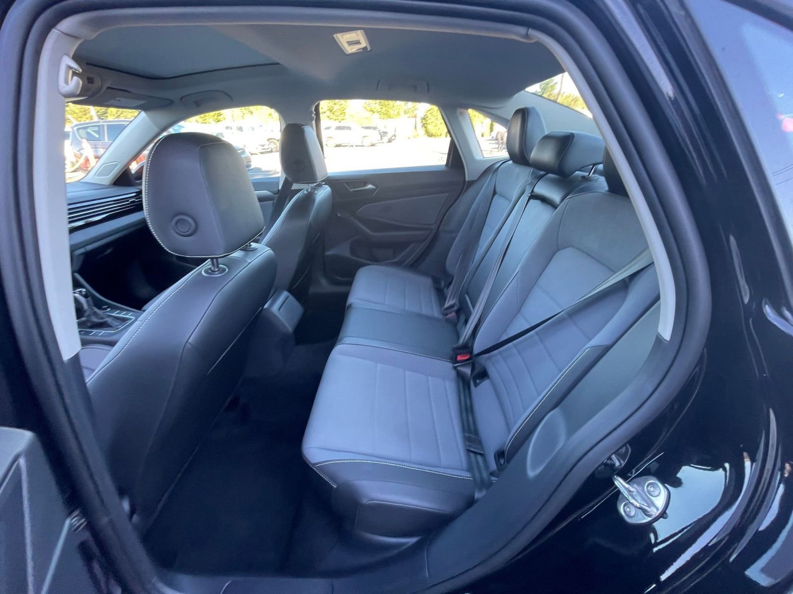 Thumbnail: 2025 Volkswagen Jetta - 24