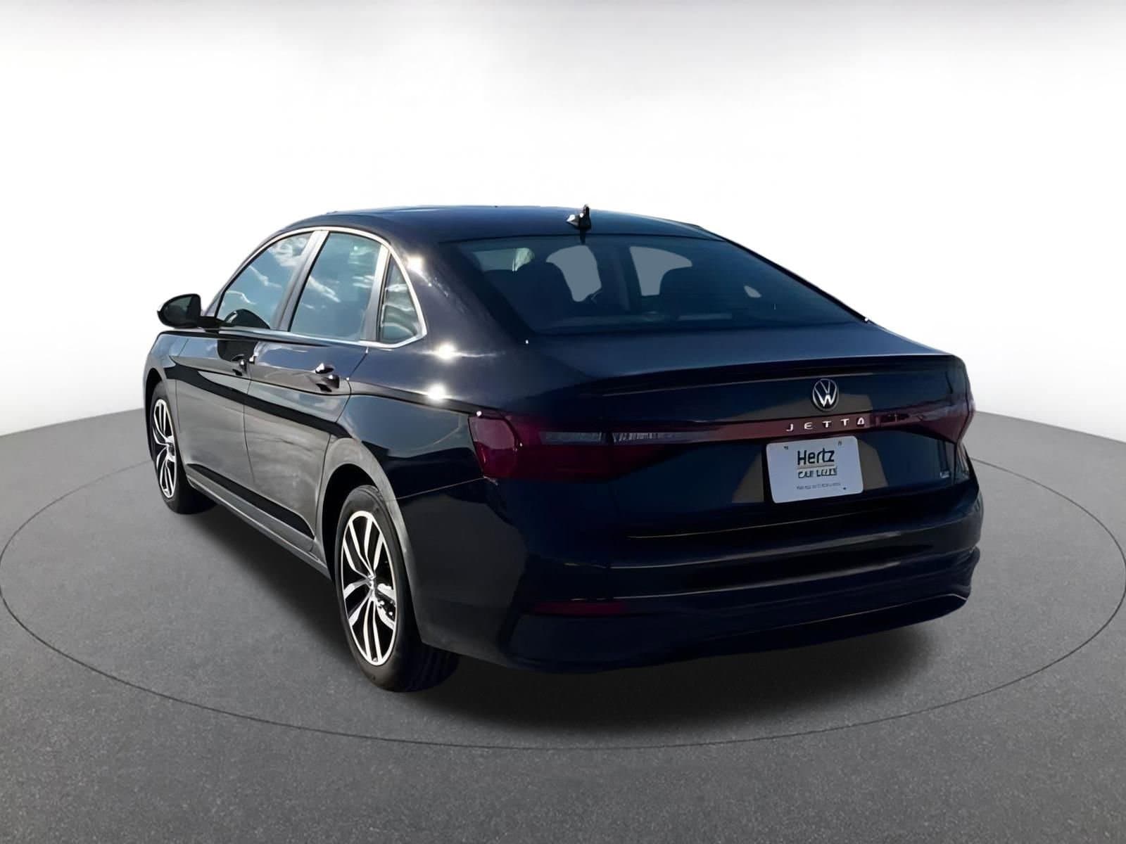 Thumbnail: 2025 Volkswagen Jetta - 14