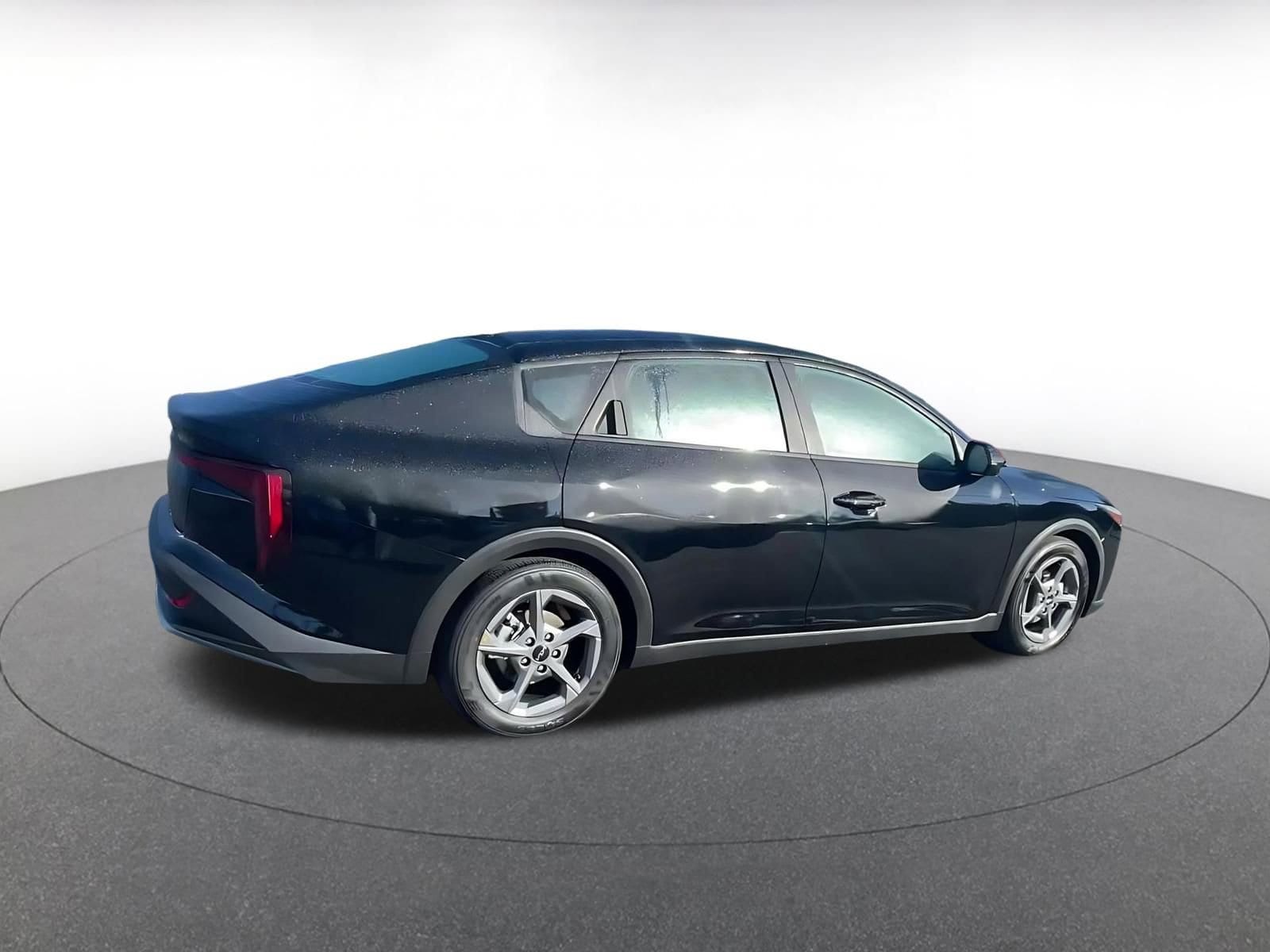 Thumbnail: 2025 Kia K4 - 15