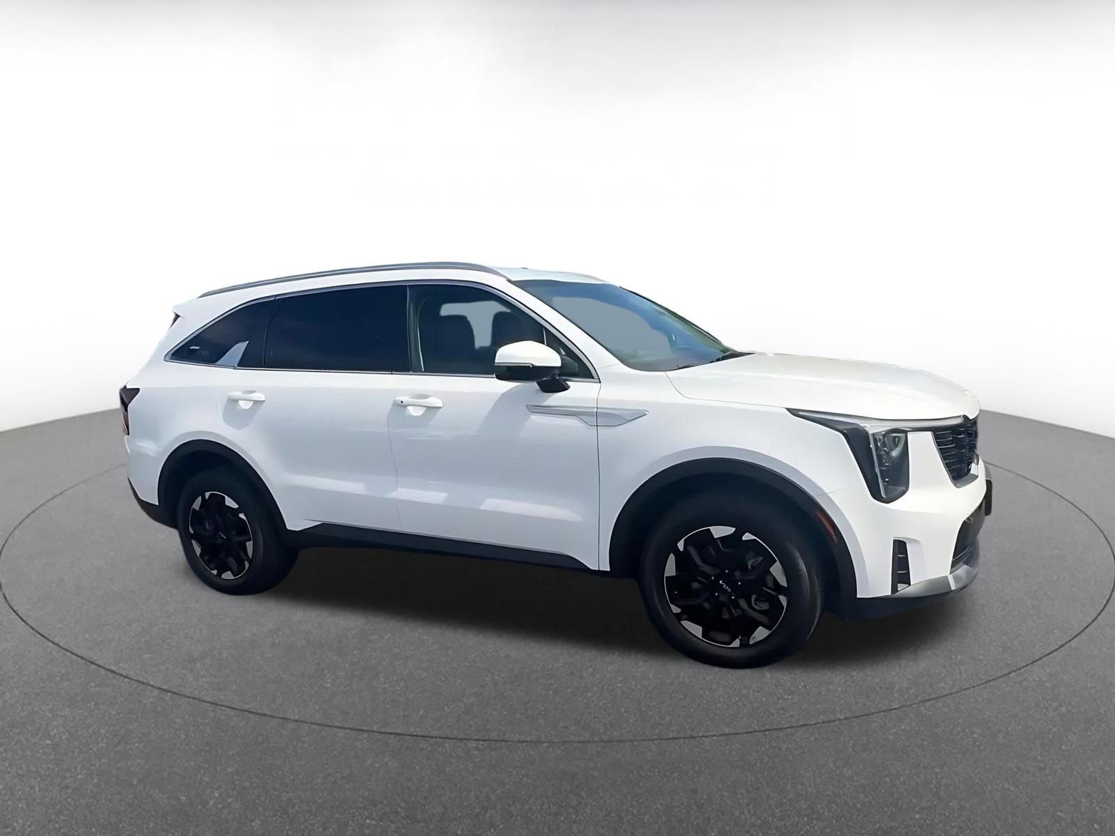 Thumbnail: 2024 Kia Sorento - 2