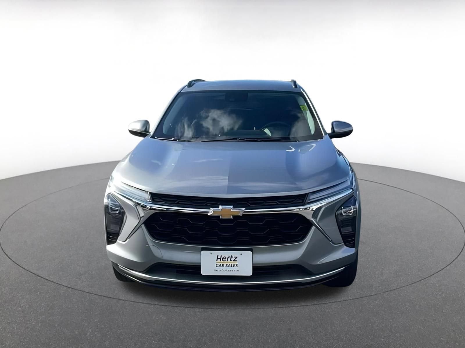 Thumbnail: 2025 Chevrolet Trax - 4