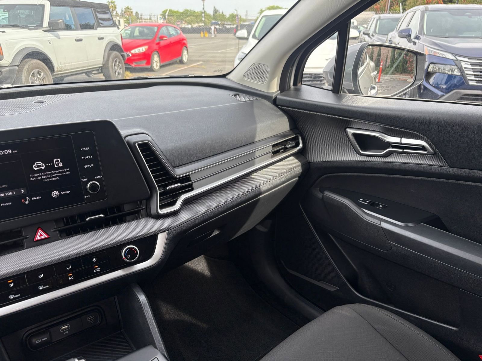 Thumbnail: 2025 Kia Sportage - 34