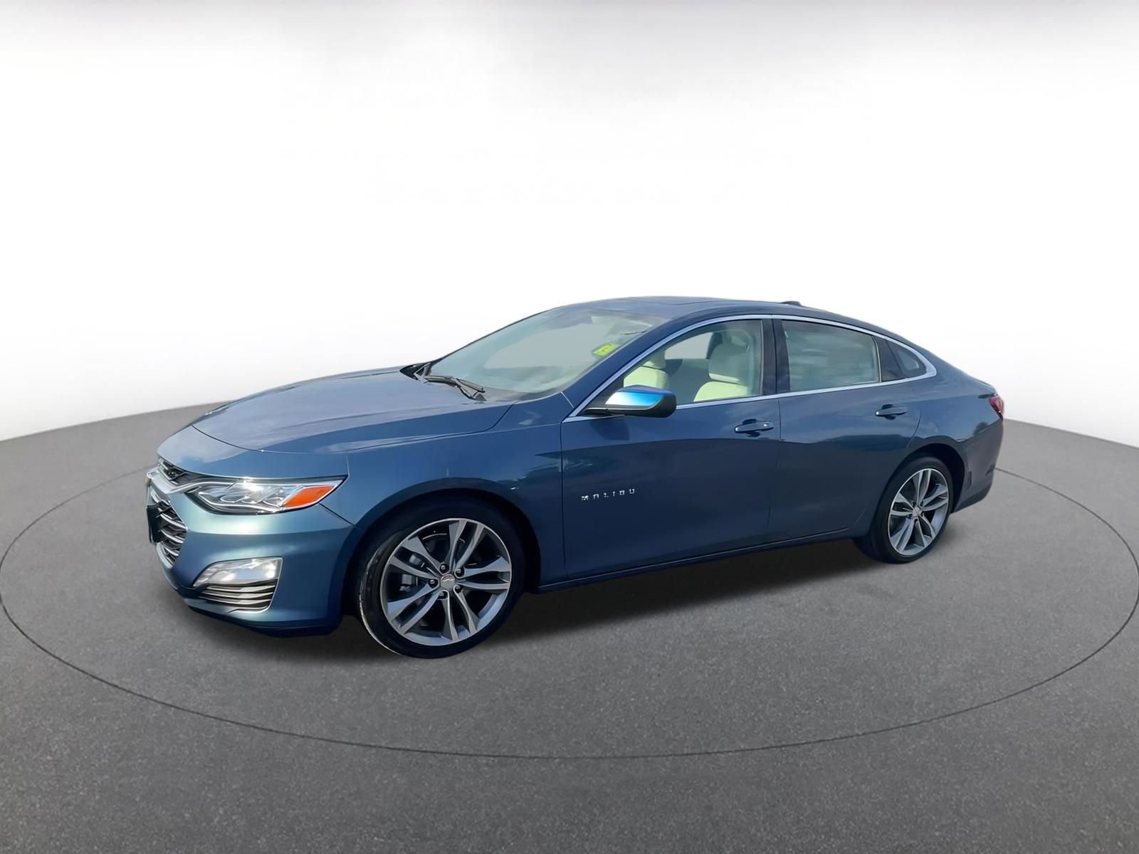 Thumbnail: 2024 Chevrolet Malibu - 8