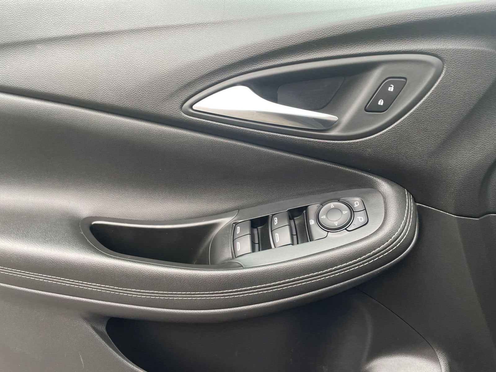 Thumbnail: 2025 Buick Encore GX - 20