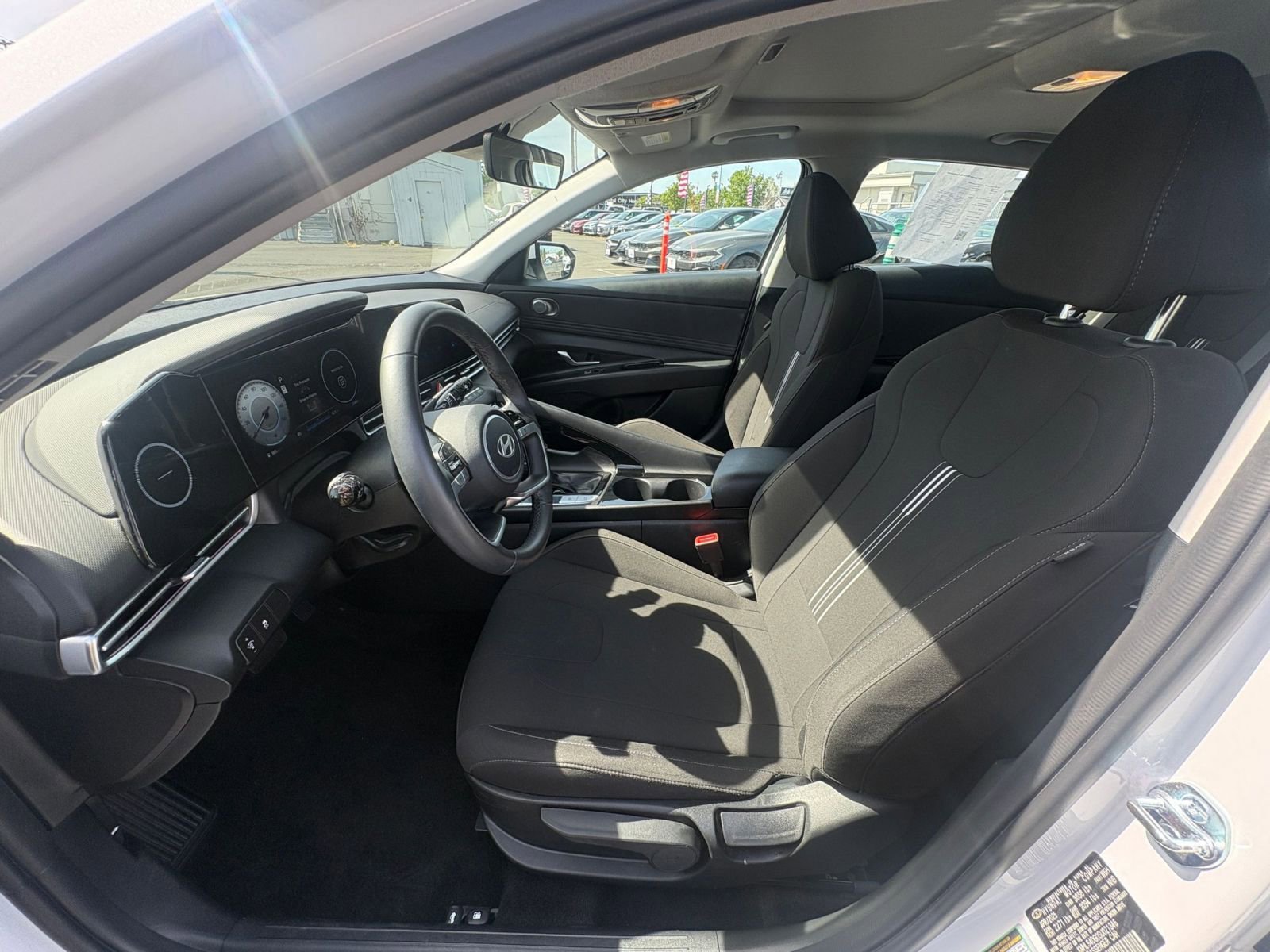 Thumbnail: 2025 Hyundai Elantra - 27