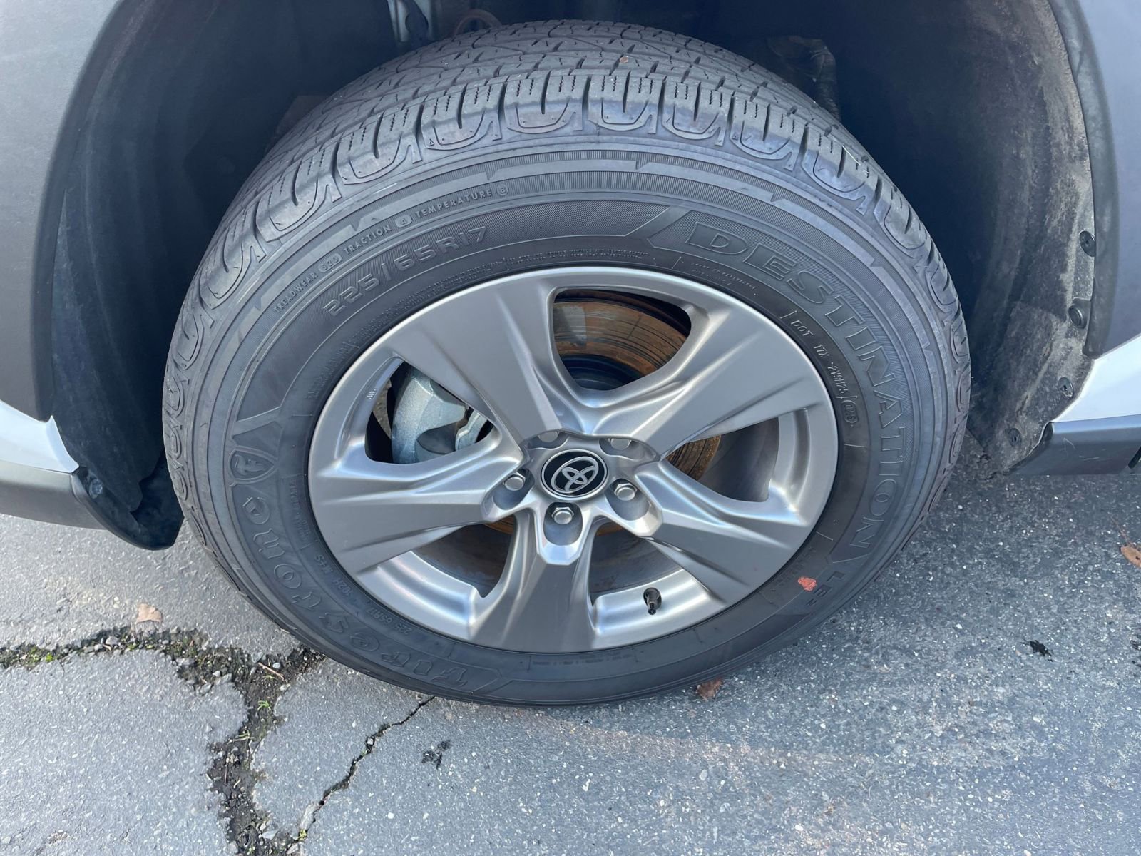 Thumbnail: 2025 Toyota RAV4 - 31