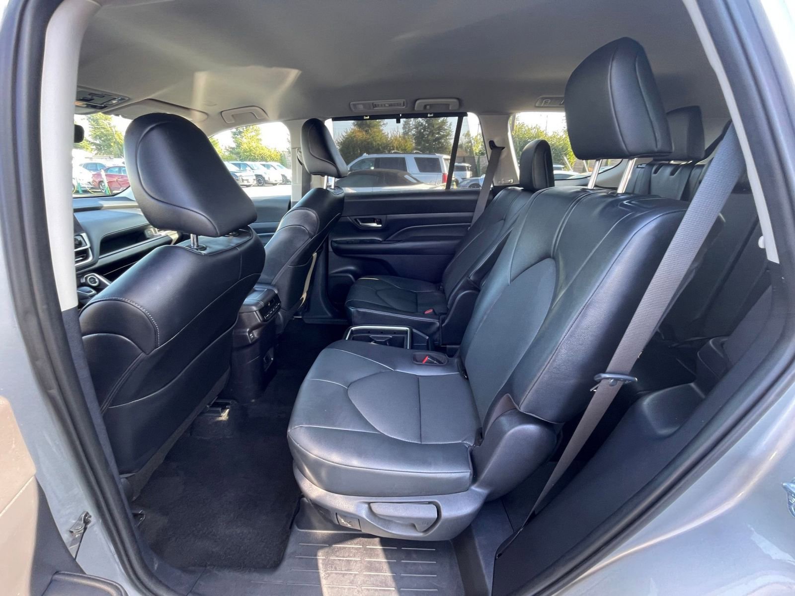 Thumbnail: 2025 Toyota Grand Highlander - 28