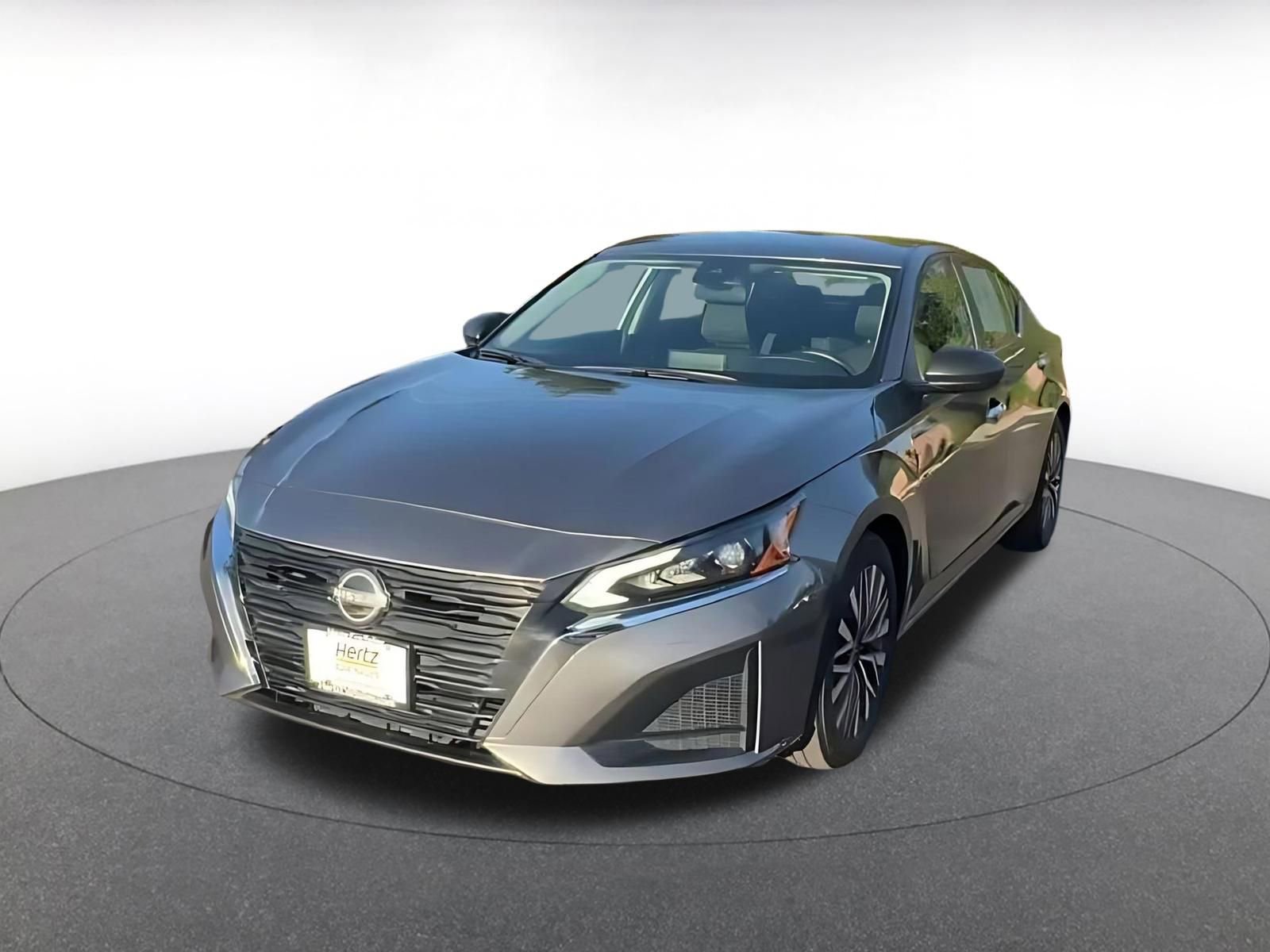 Thumbnail: 2025 Nissan Altima - 8