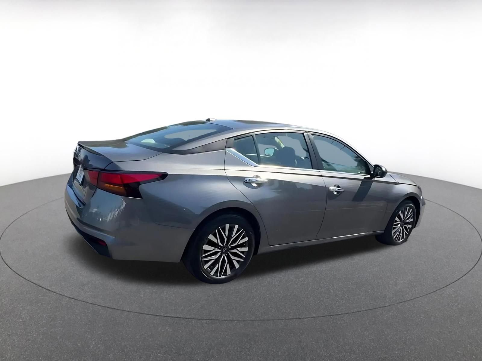 Thumbnail: 2025 Nissan Altima - 14
