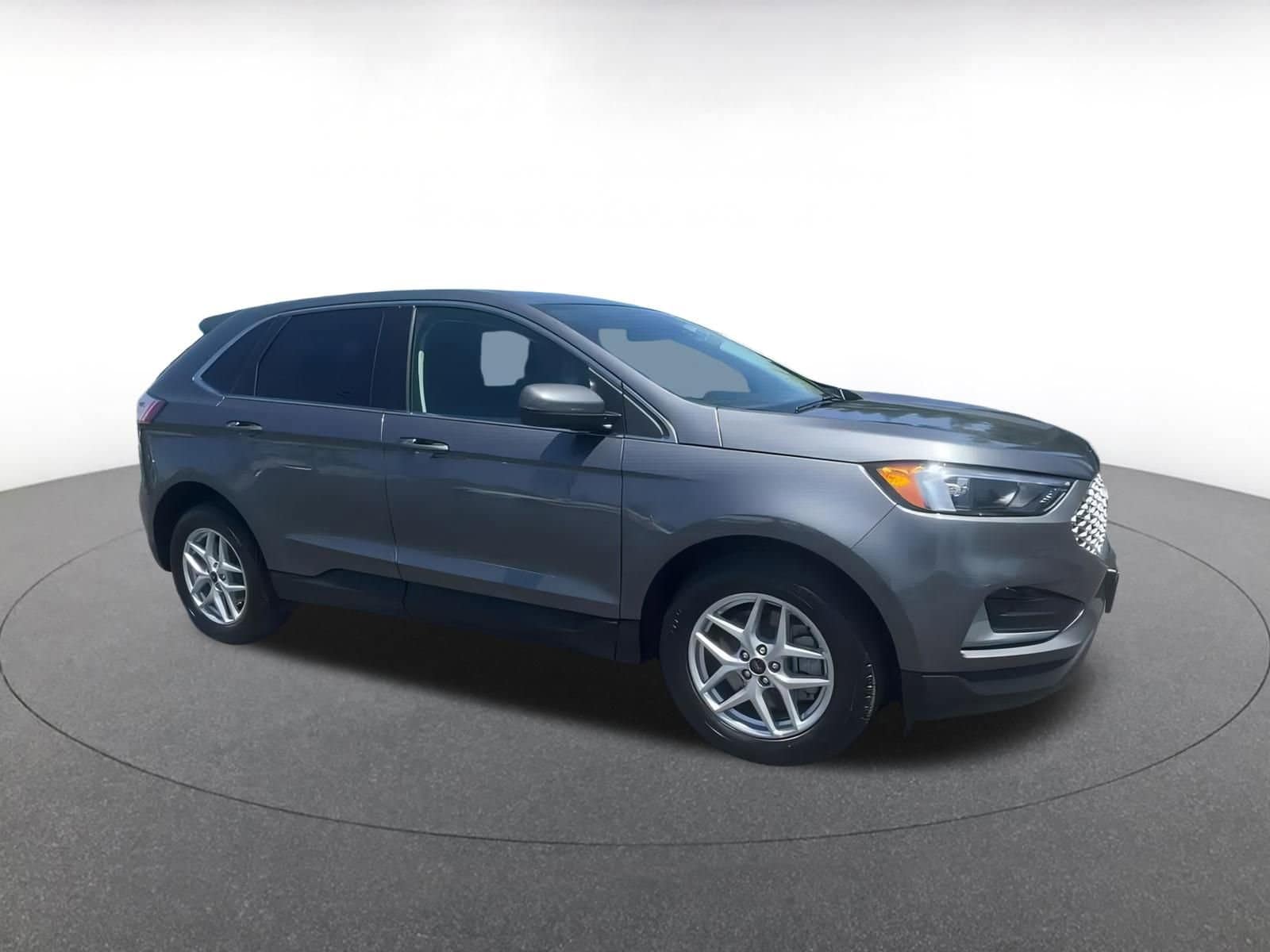 Thumbnail: 2024 Ford Edge - 2