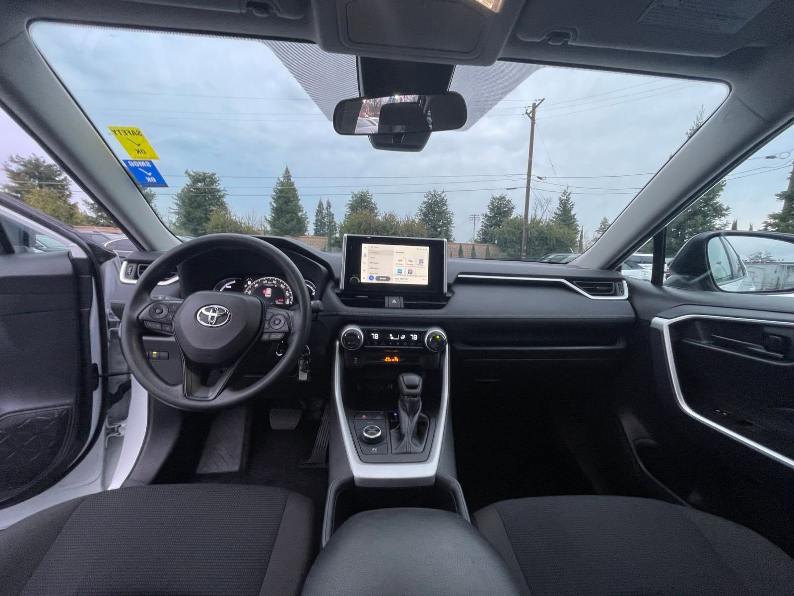 Thumbnail: 2025 Toyota RAV4 - 28