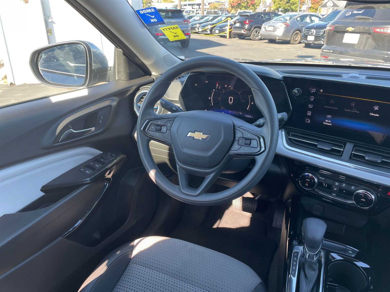 Thumbnail: 2025 Chevrolet Trax - 33