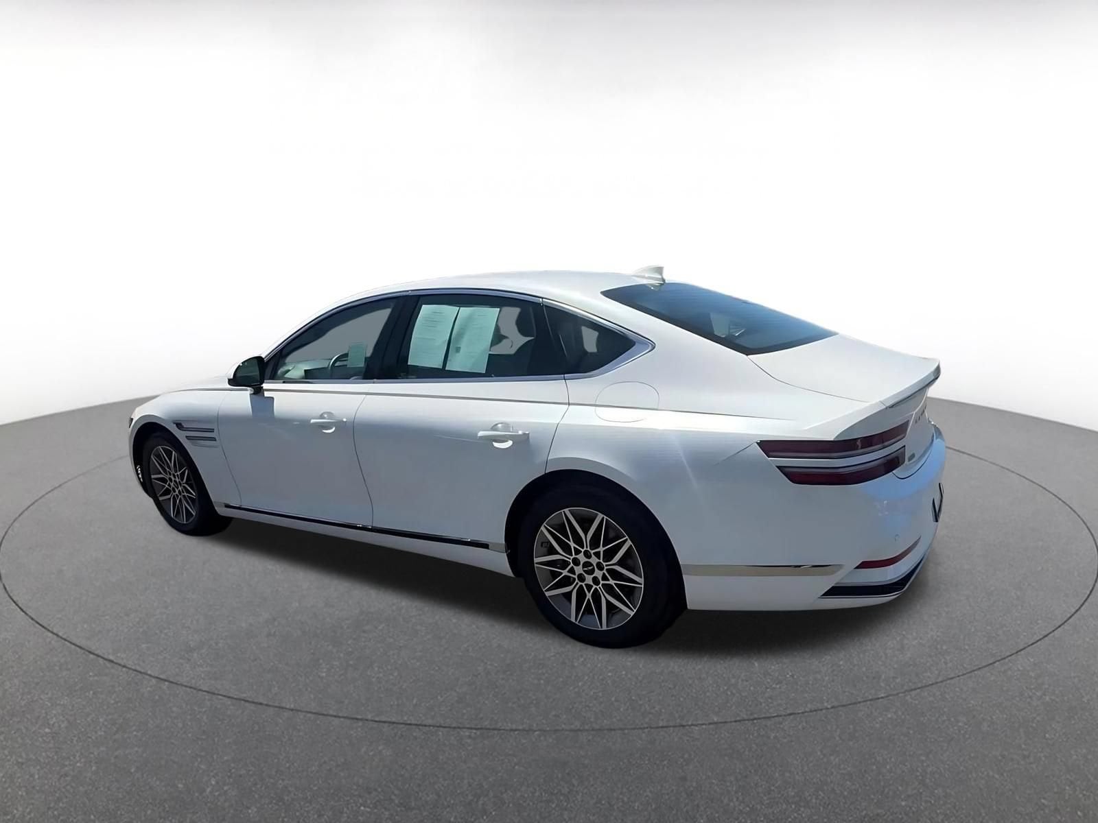 Thumbnail: 2026 Genesis G80 - 10