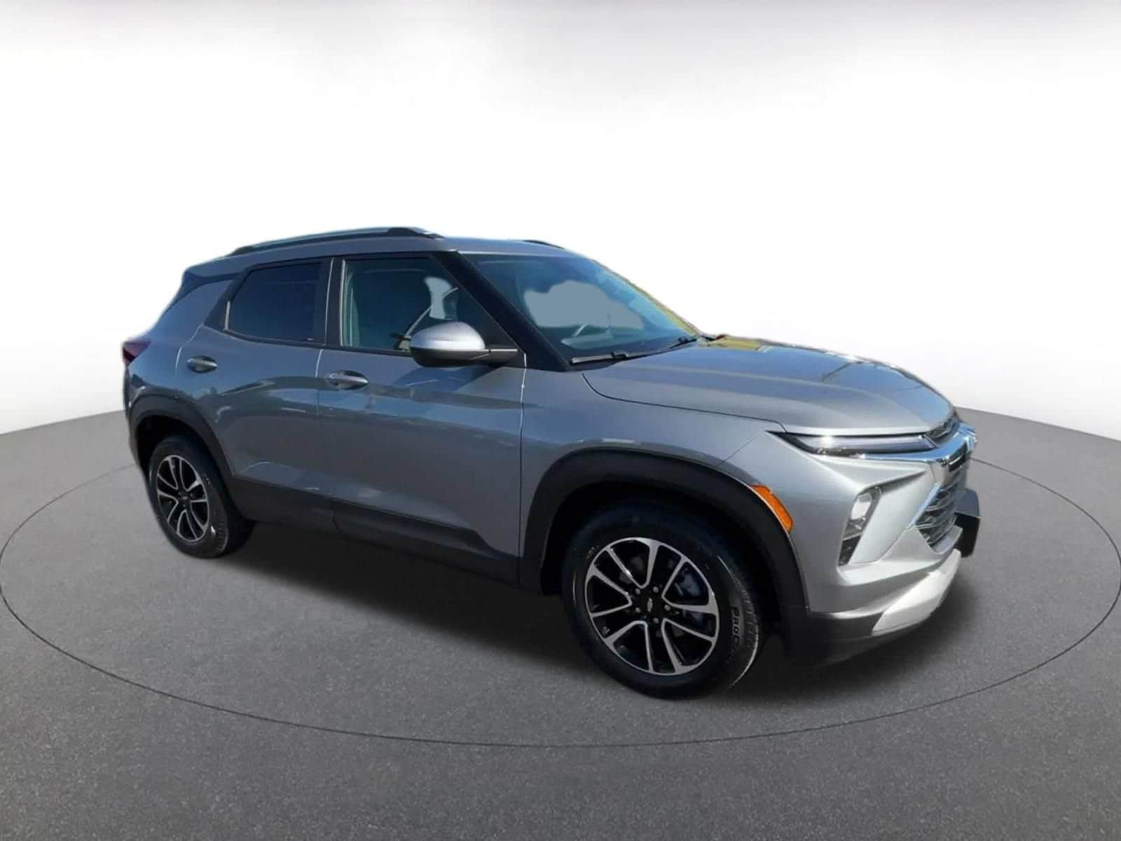 Thumbnail: 2025 Chevrolet TrailBlazer - 2