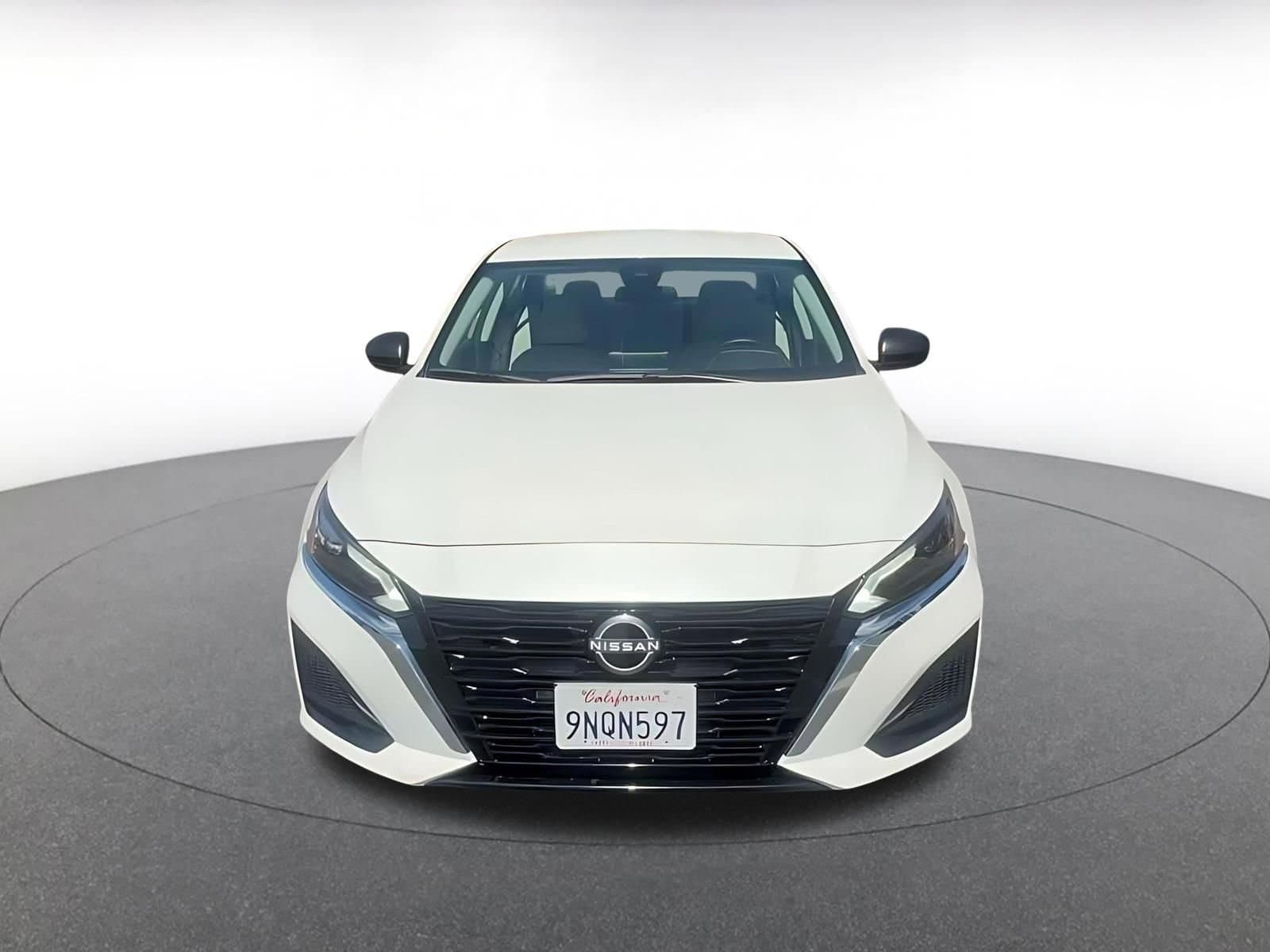 Thumbnail: 2025 Nissan Altima - 4