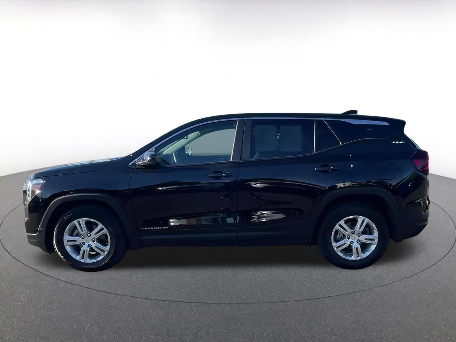 Thumbnail: 2024 GMC Terrain - 9