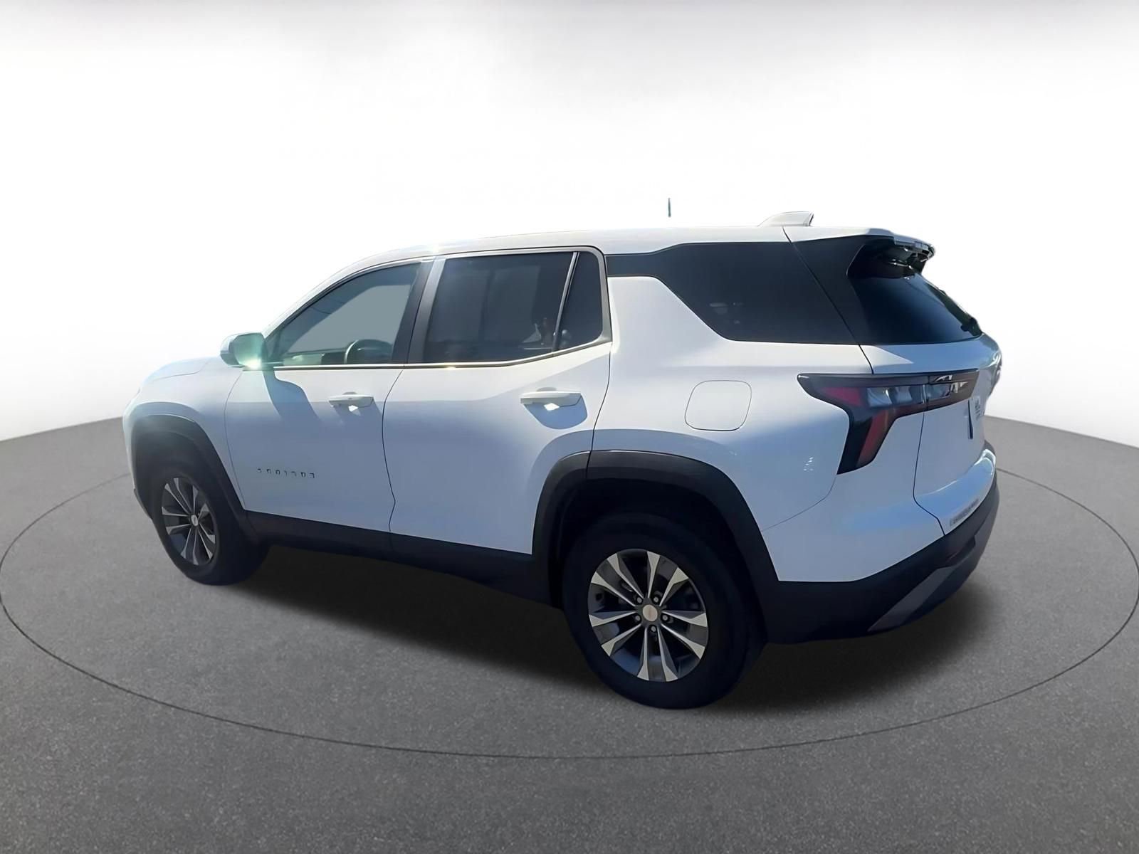 Thumbnail: 2025 Chevrolet Equinox - 10