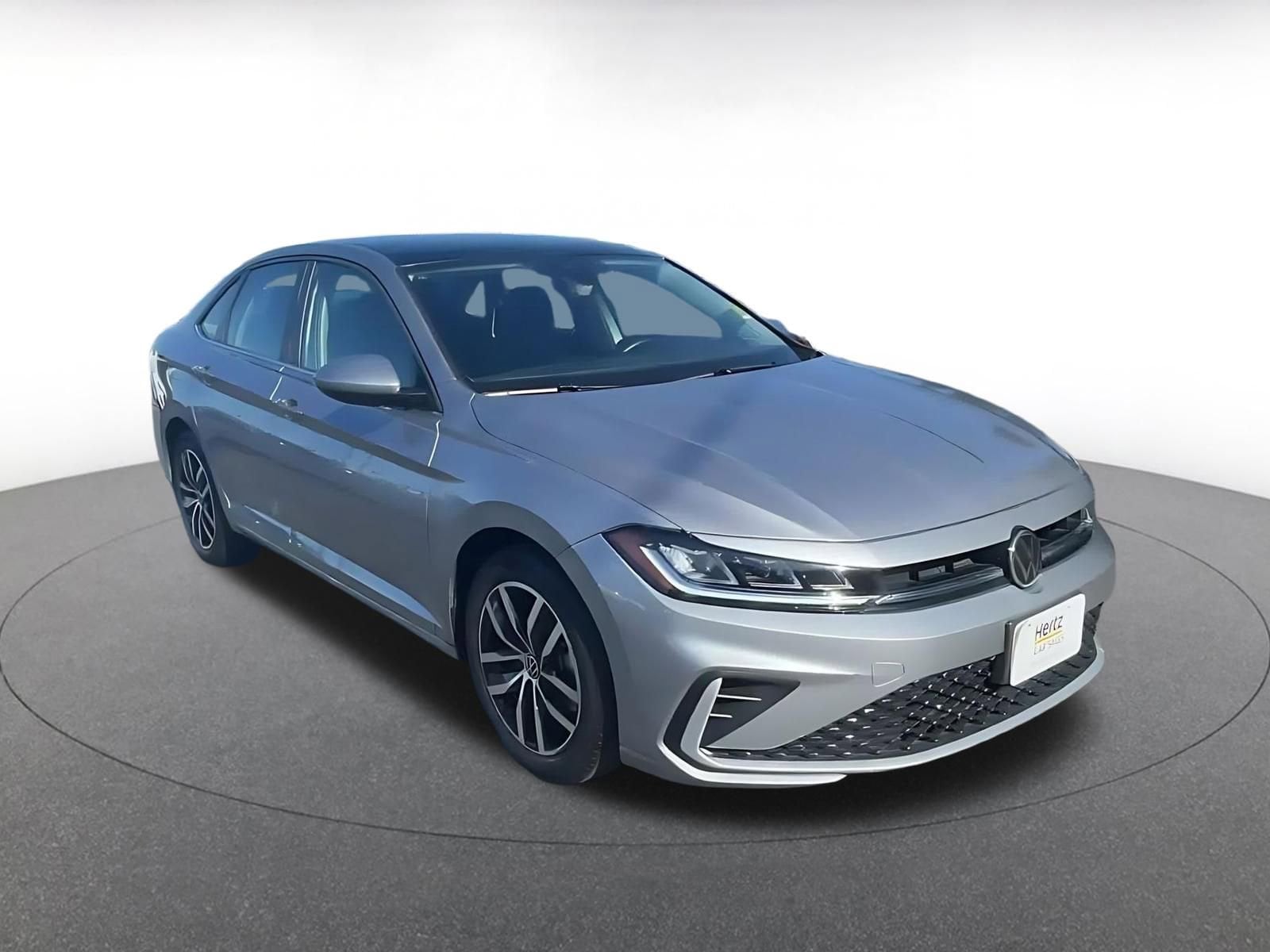 Thumbnail: 2025 Volkswagen Jetta - 3