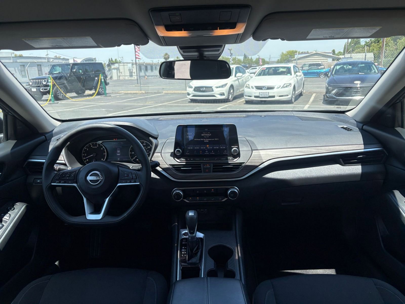 Thumbnail: 2025 Nissan Altima - 33