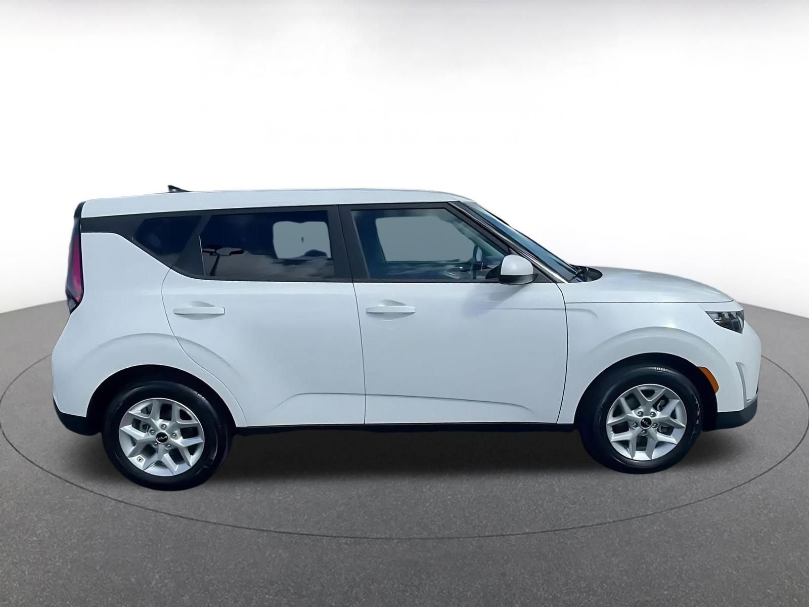 Thumbnail: 2025 Kia Soul - 16