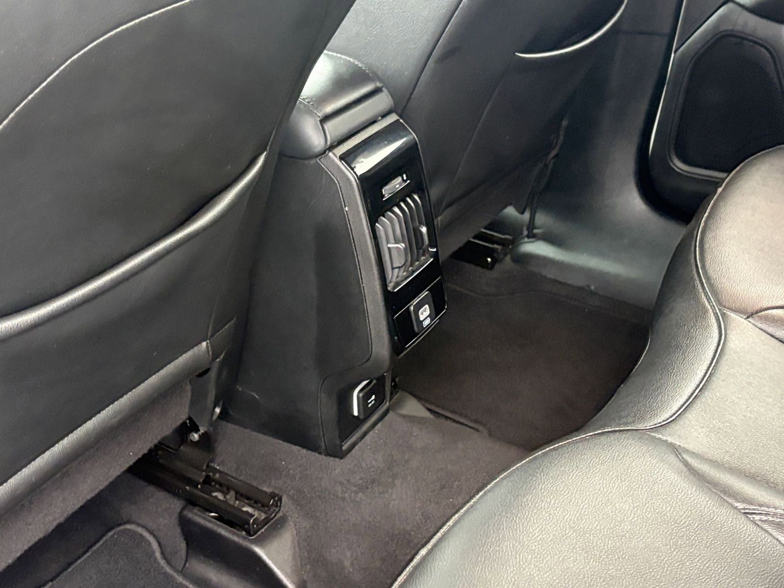 Thumbnail: 2025 Jeep Compass - 23