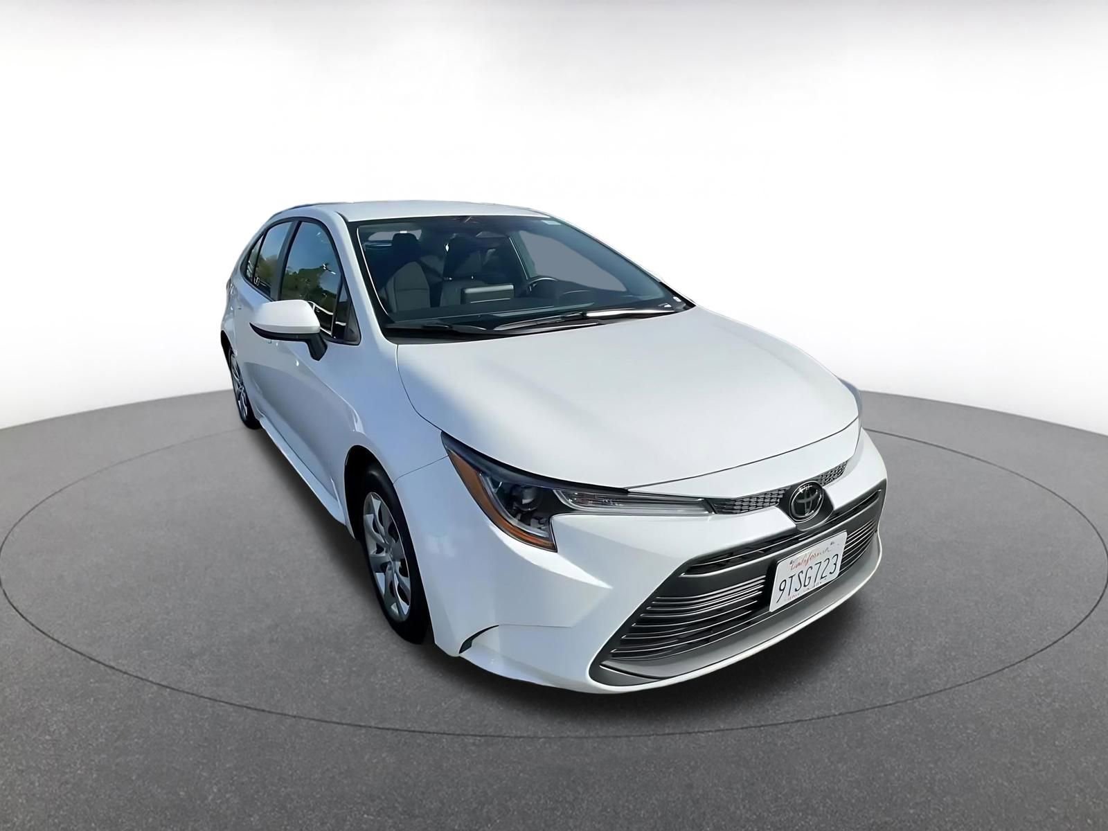 Thumbnail: 2025 Toyota Corolla - 3