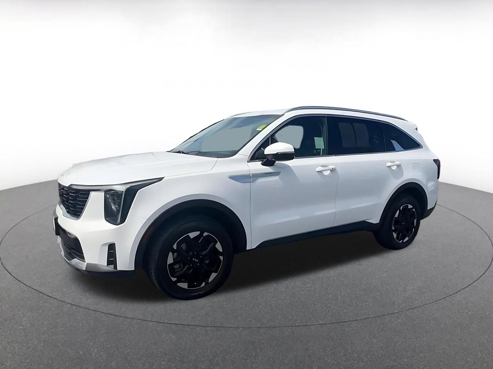 Thumbnail: 2024 Kia Sorento - 8