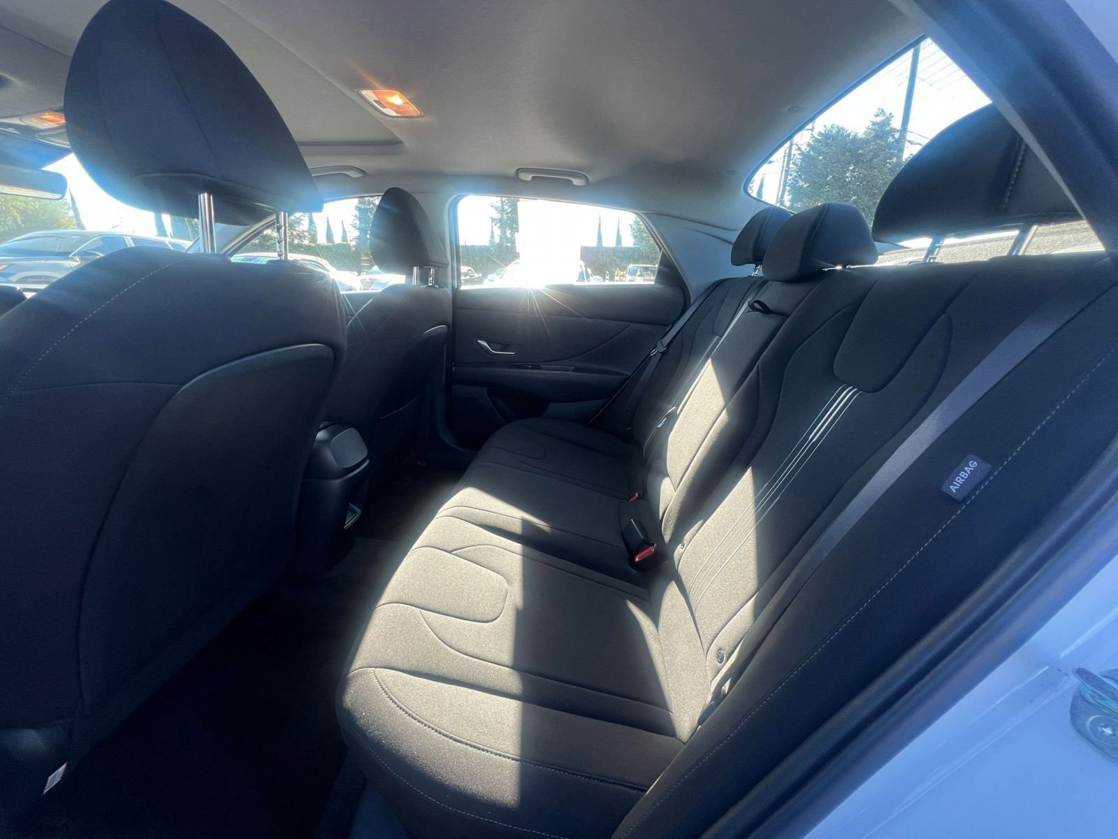 Thumbnail: 2025 Hyundai Elantra - 25